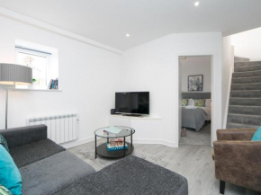 Pass the Keys Modern 2 bed Apartment in Rhosneigr